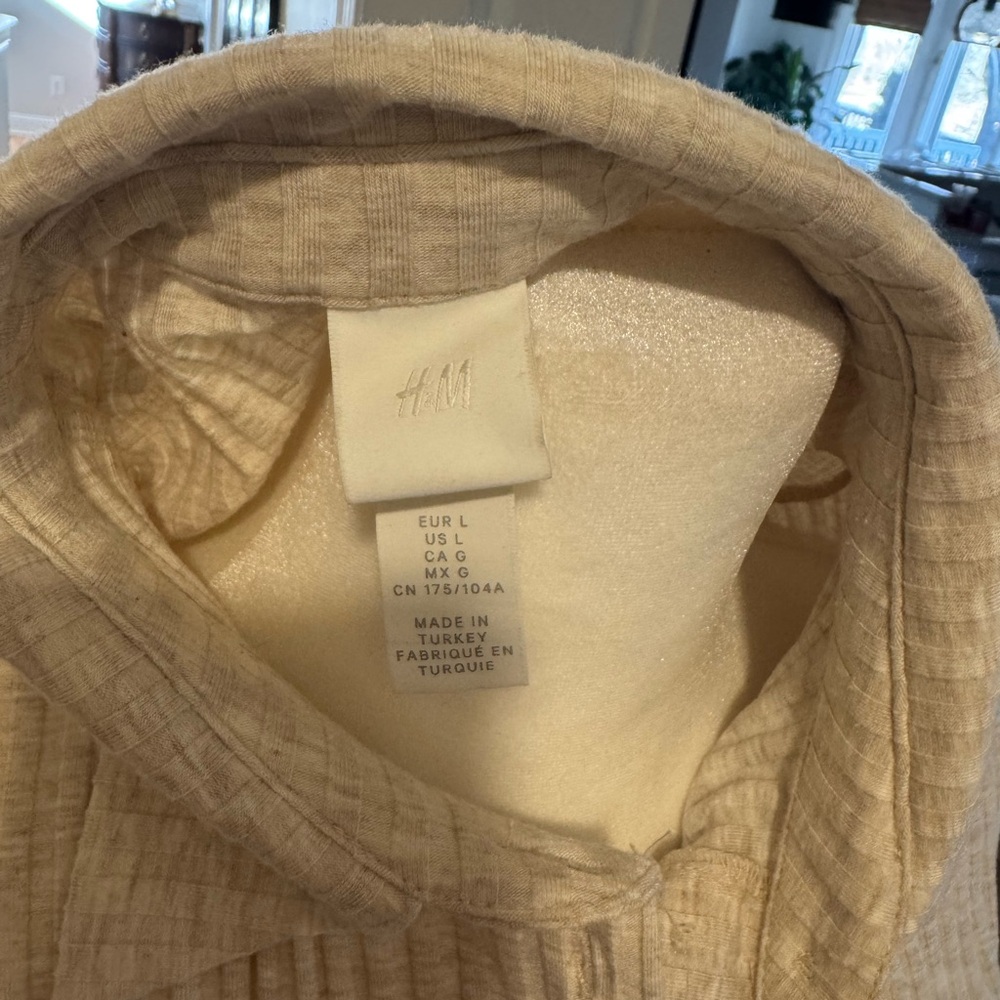H&M Beige Long Sleeve Knit Dress - Picture 8 of 8